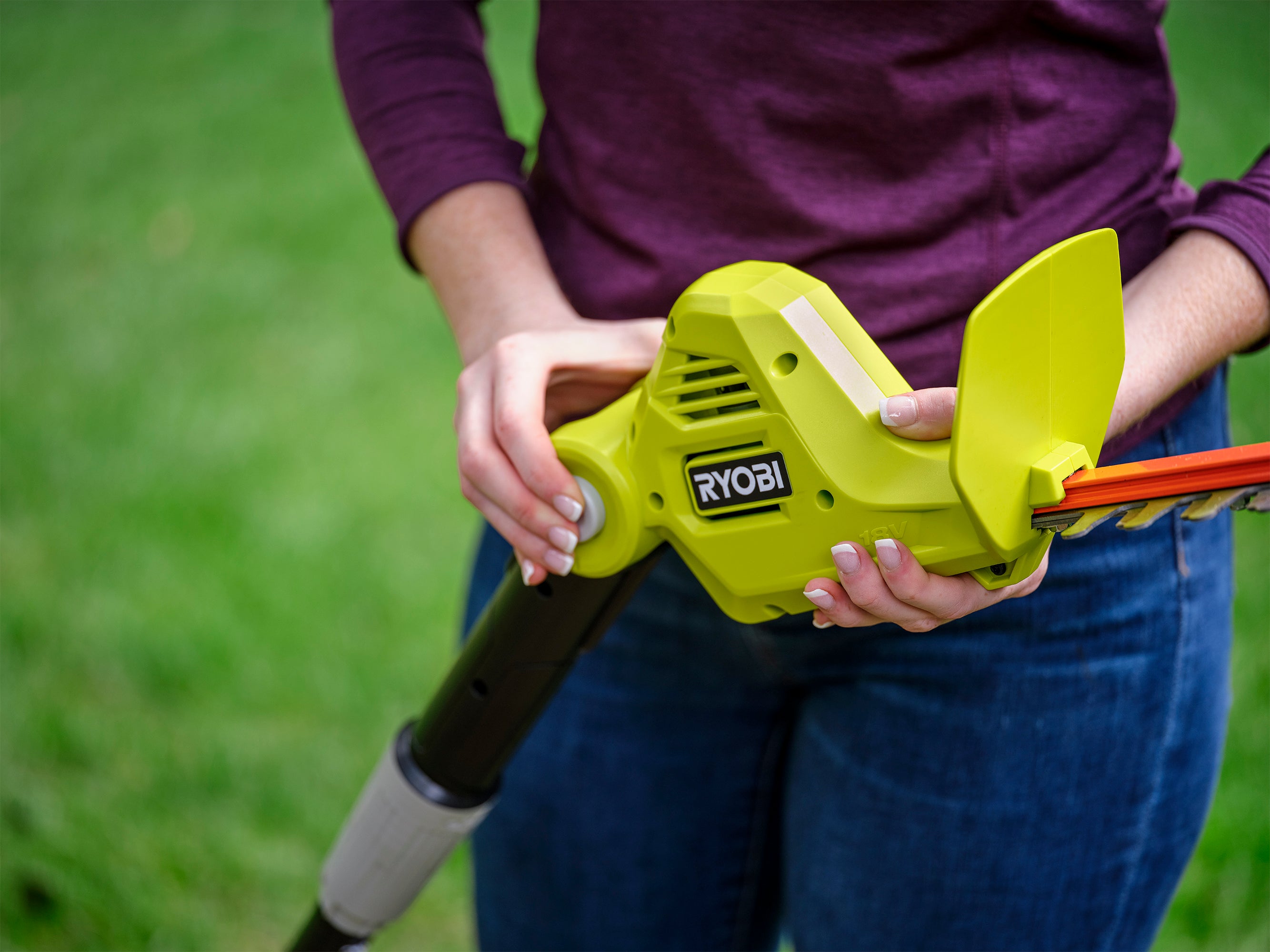 Open Box -  RYOBI ONE+ 18V 18in. Cordless Battery Pole Hedge Trimmer (Tool Only)