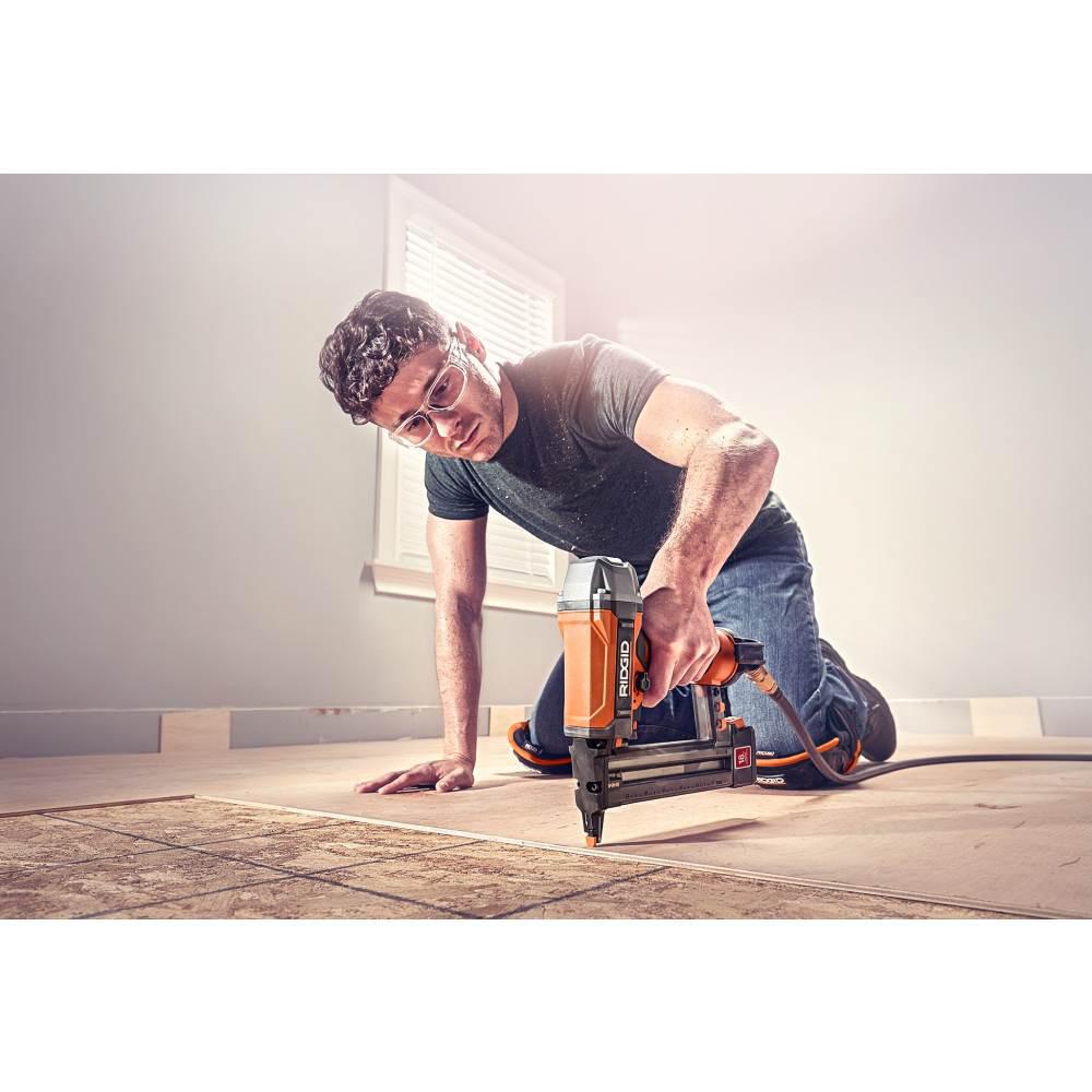 Open Box -  RIDGID R150FSF 18-Gauge 1.5 Finish Stapler, Contractors Bag with Staples (200ct) RIDGIDBullseye Deals